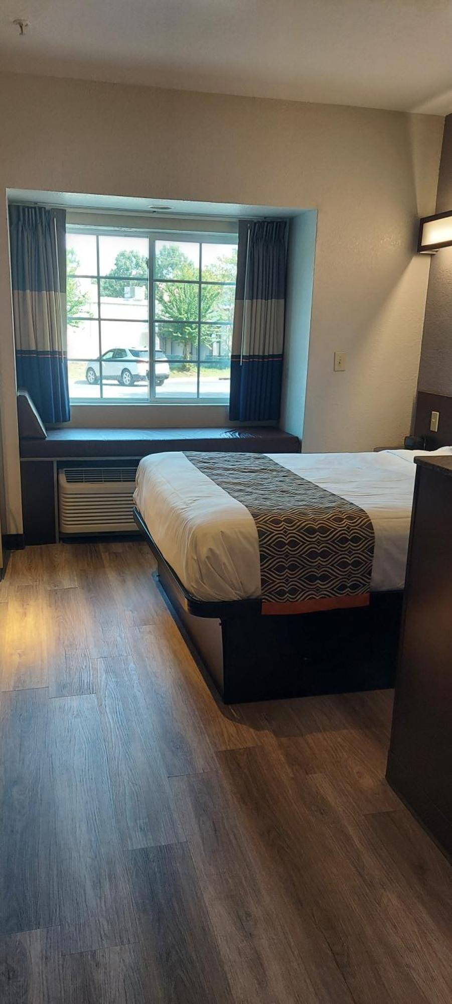 Microtel Inn & Suites By Wyndham Hoover/Birmingham Eksteriør bilde